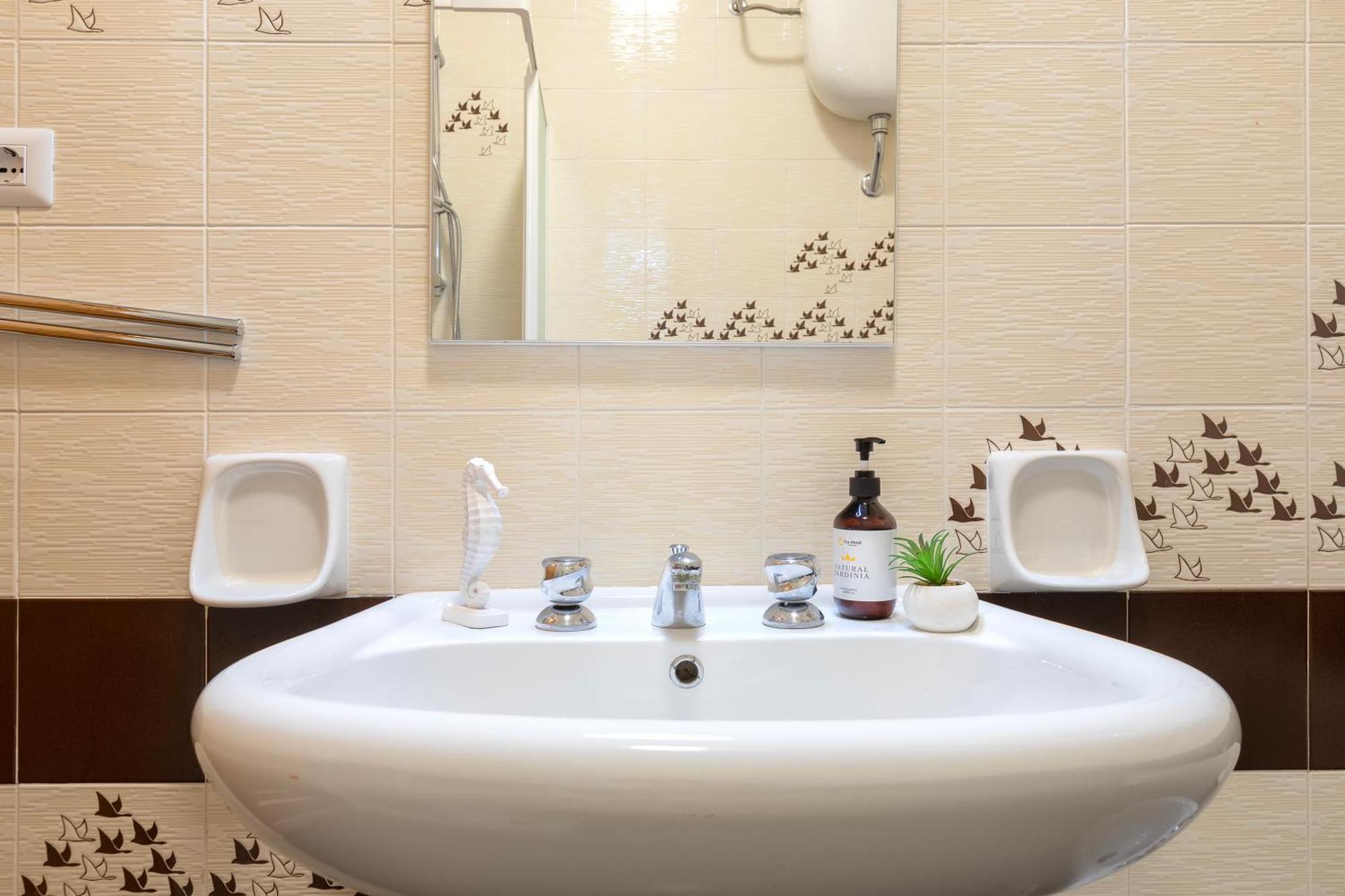 A Glance At The Sea Apartment Alghero Exterior photo